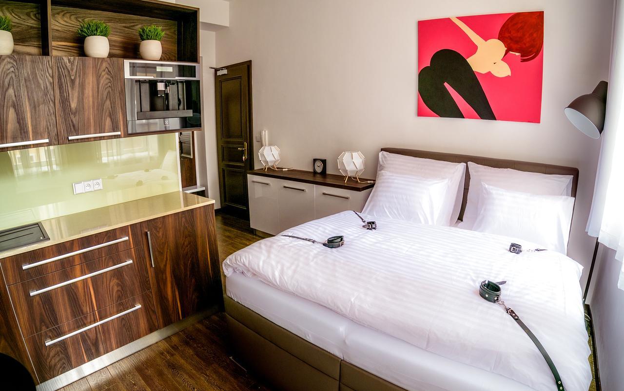 Fifty Shades Of Gray Studio, City Center Hradec Králové Kültér fotó