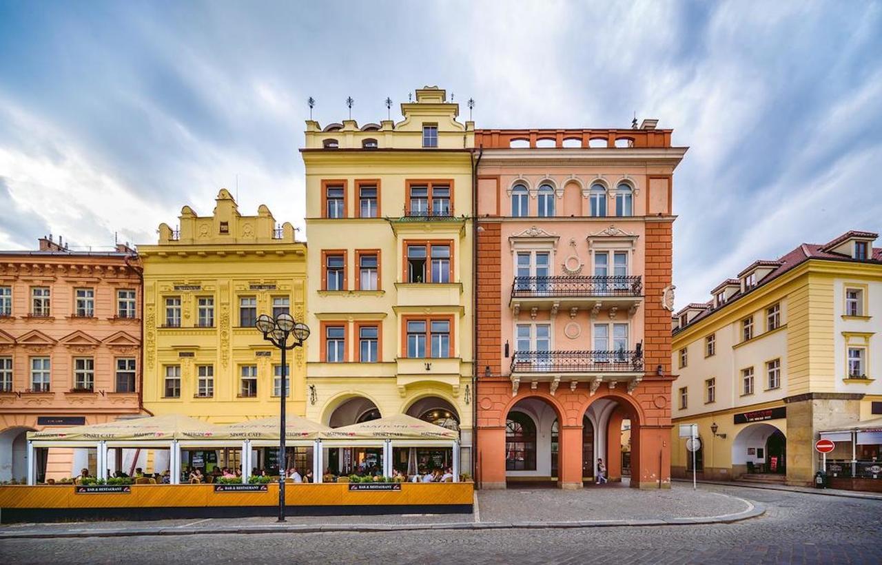 Fifty Shades Of Gray Studio, City Center Hradec Králové Kültér fotó