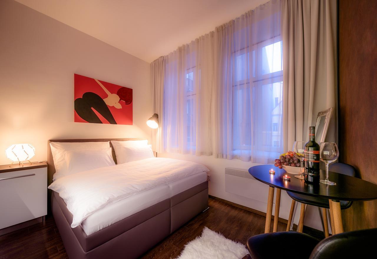 Fifty Shades Of Gray Studio, City Center Hradec Králové Kültér fotó